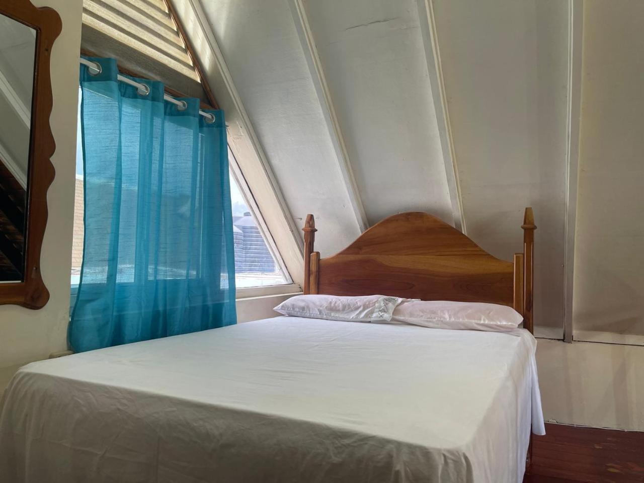 Oceanfront Condo W/ Free Parking + High Speed Wifi Negril Dış mekan fotoğraf