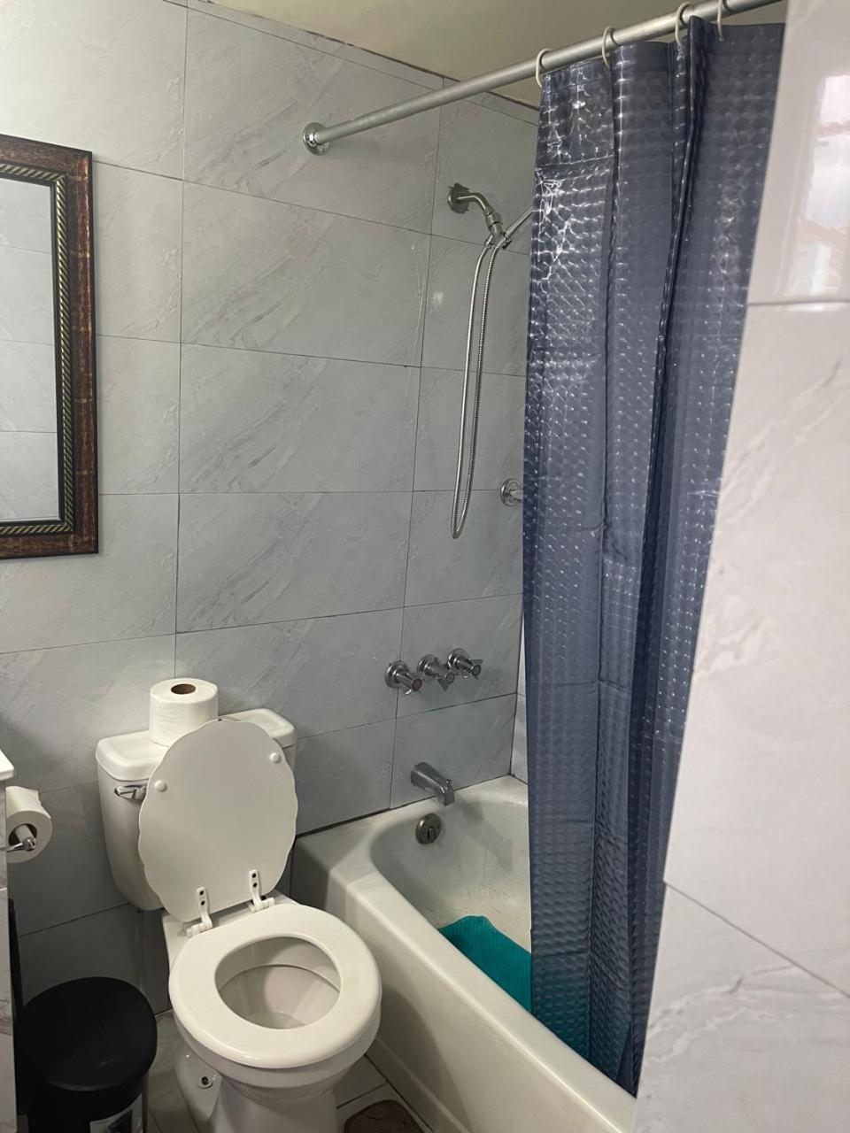 Oceanfront Condo W/ Free Parking + High Speed Wifi Negril Oda fotoğraf